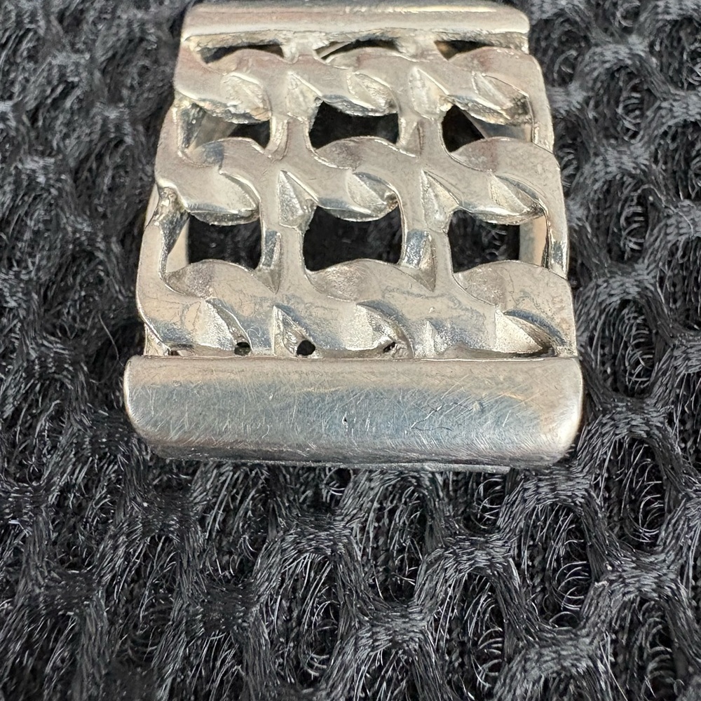 Heritage Silver Lattice Scarf Clip | Timeless Equestrian Aesthetic - Picture 10 of 10